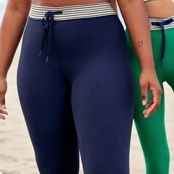 NEW Offline By Aerie Dark Blue Ribbed Leggings Size Small - Picture 3 of 9